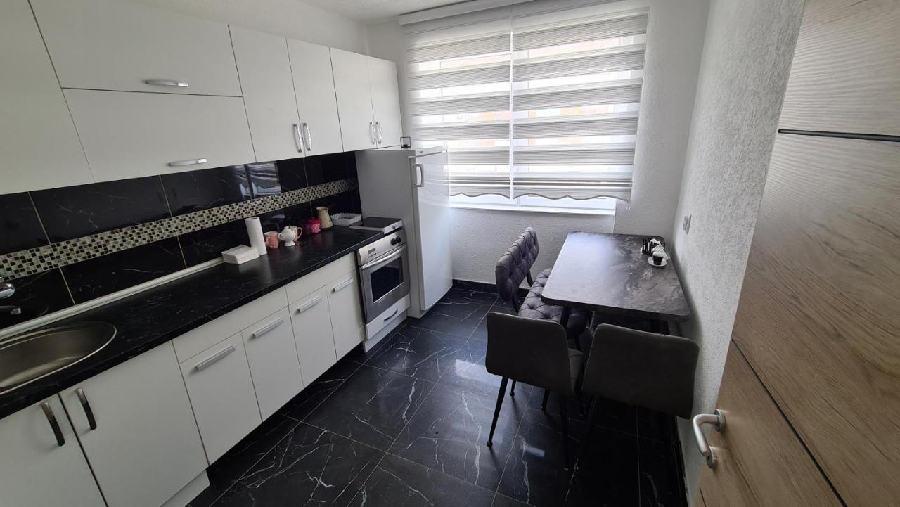 Galata Vip Apartment Novi Pazar Exterior foto